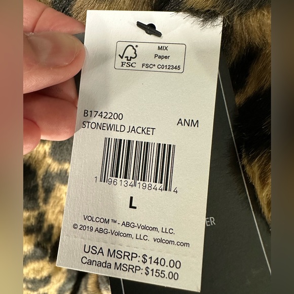 VOLCOM / Faux Fur Leopard Print Coat / Large 🐆 - Picture 12 of 13